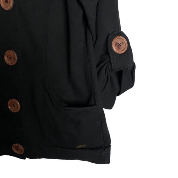Orb Women's Black Knit Sweater Jacket with Coconut Buttons - Picture 4 of 9